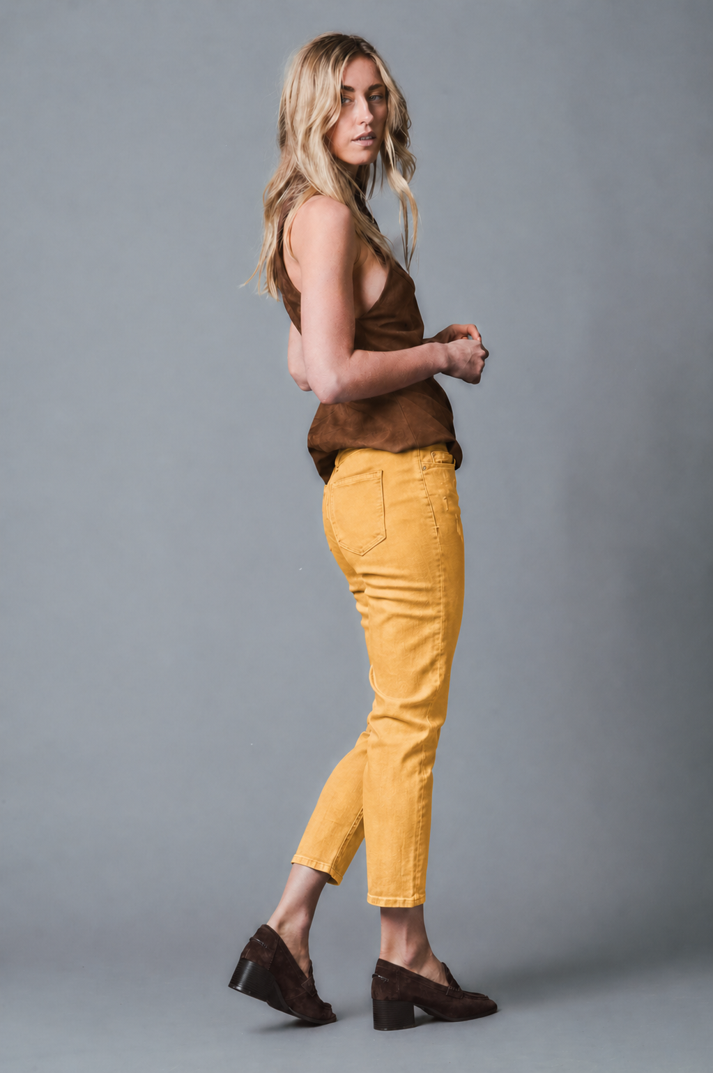 EMILY Relaxed Fit - Yellow