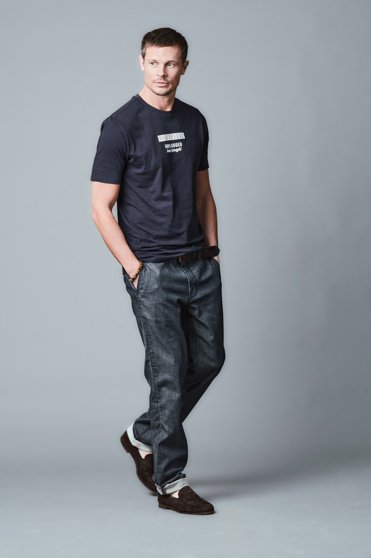 Mann in Five-Fellas Chino